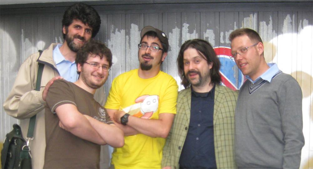 Foto di gruppo dell'associazione drupalitalia e Jeffrey McGuire